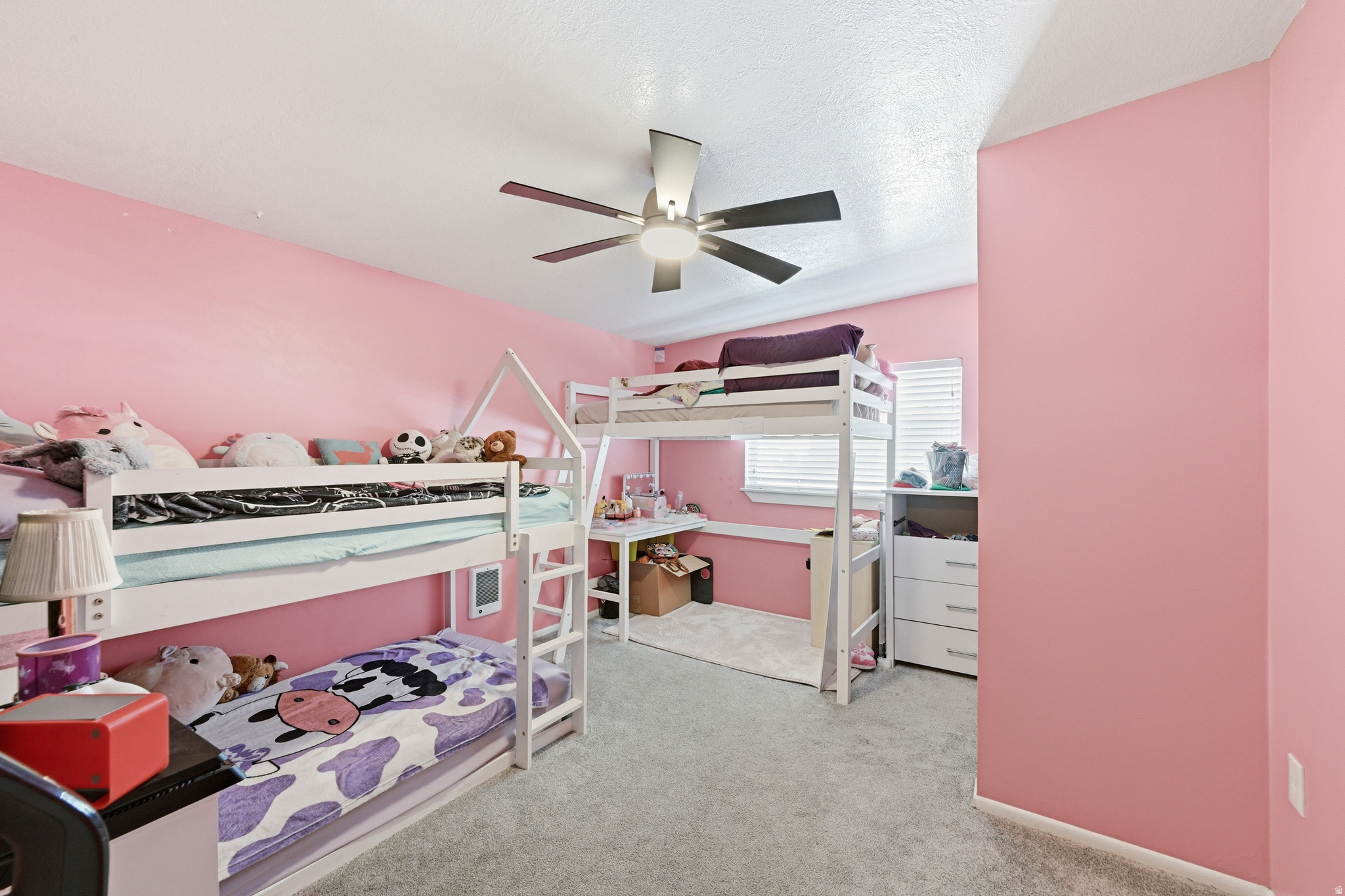 NAYON HEIGHTS CONDO. - Residential