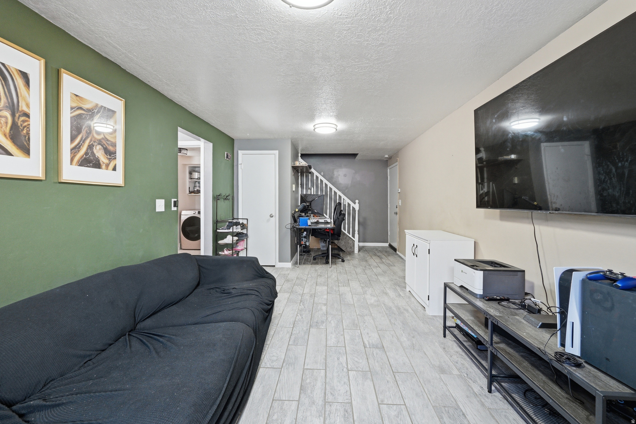 NAYON HEIGHTS CONDO. - Residential
