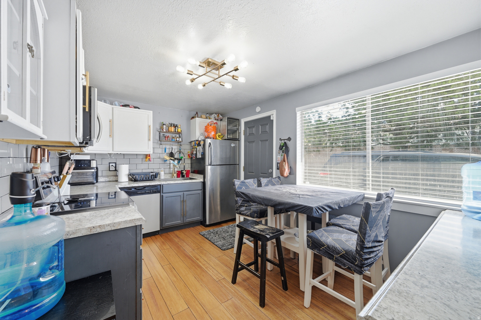 NAYON HEIGHTS CONDO. - Residential