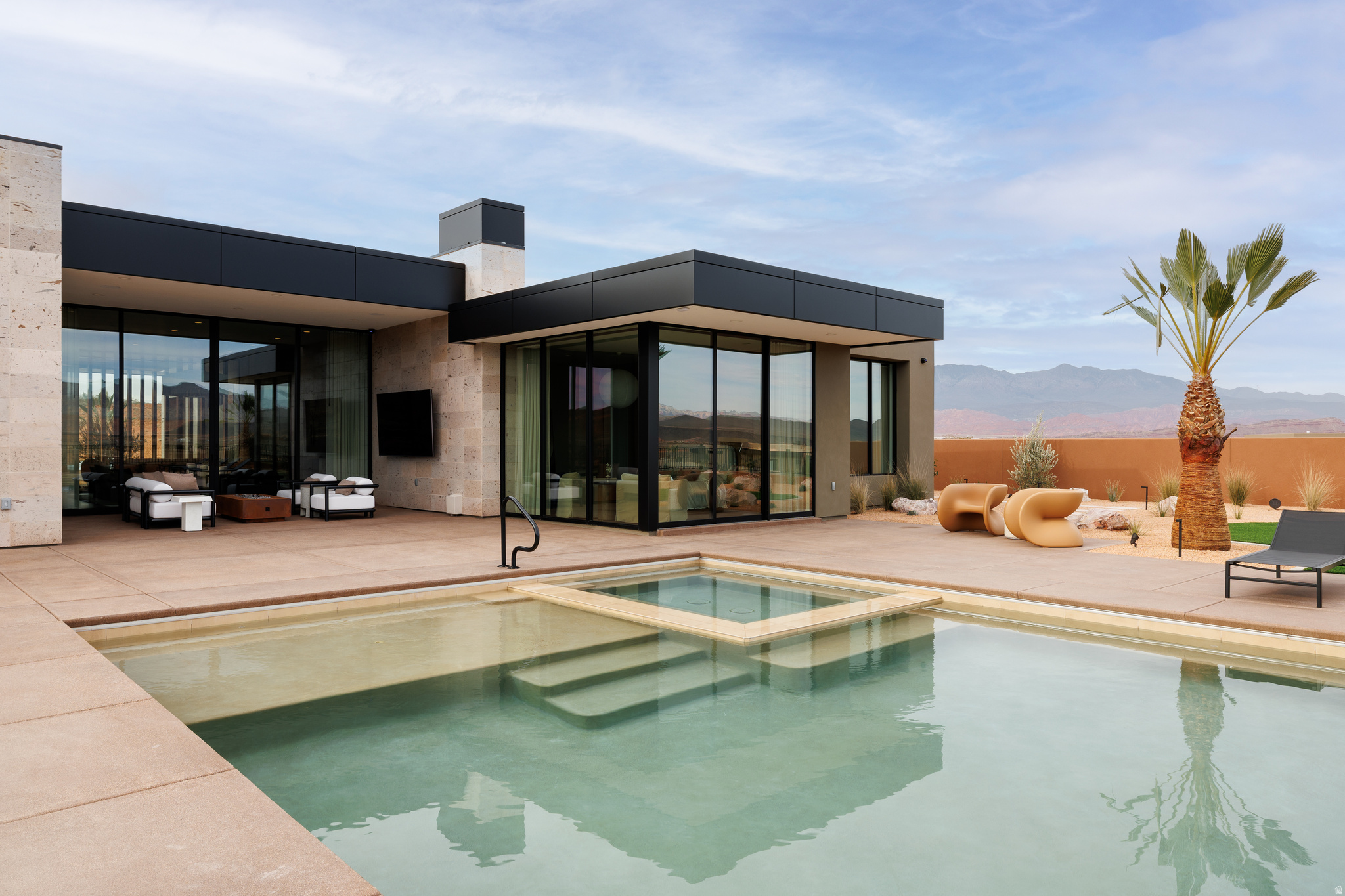 ESTATES AT SAND HOLLOW - Residential