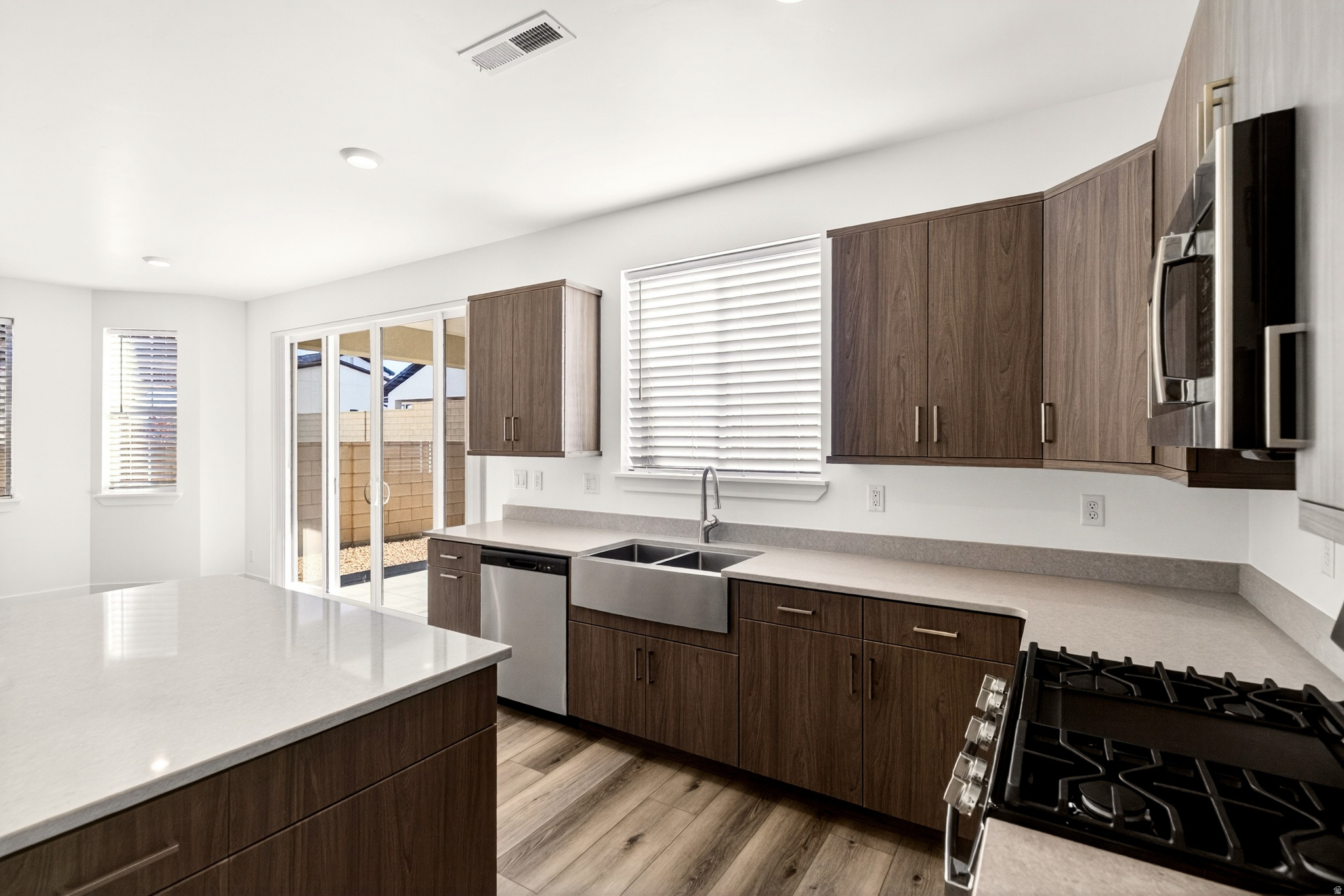 DESERT COLOR / SAGE HAVEN - Residential