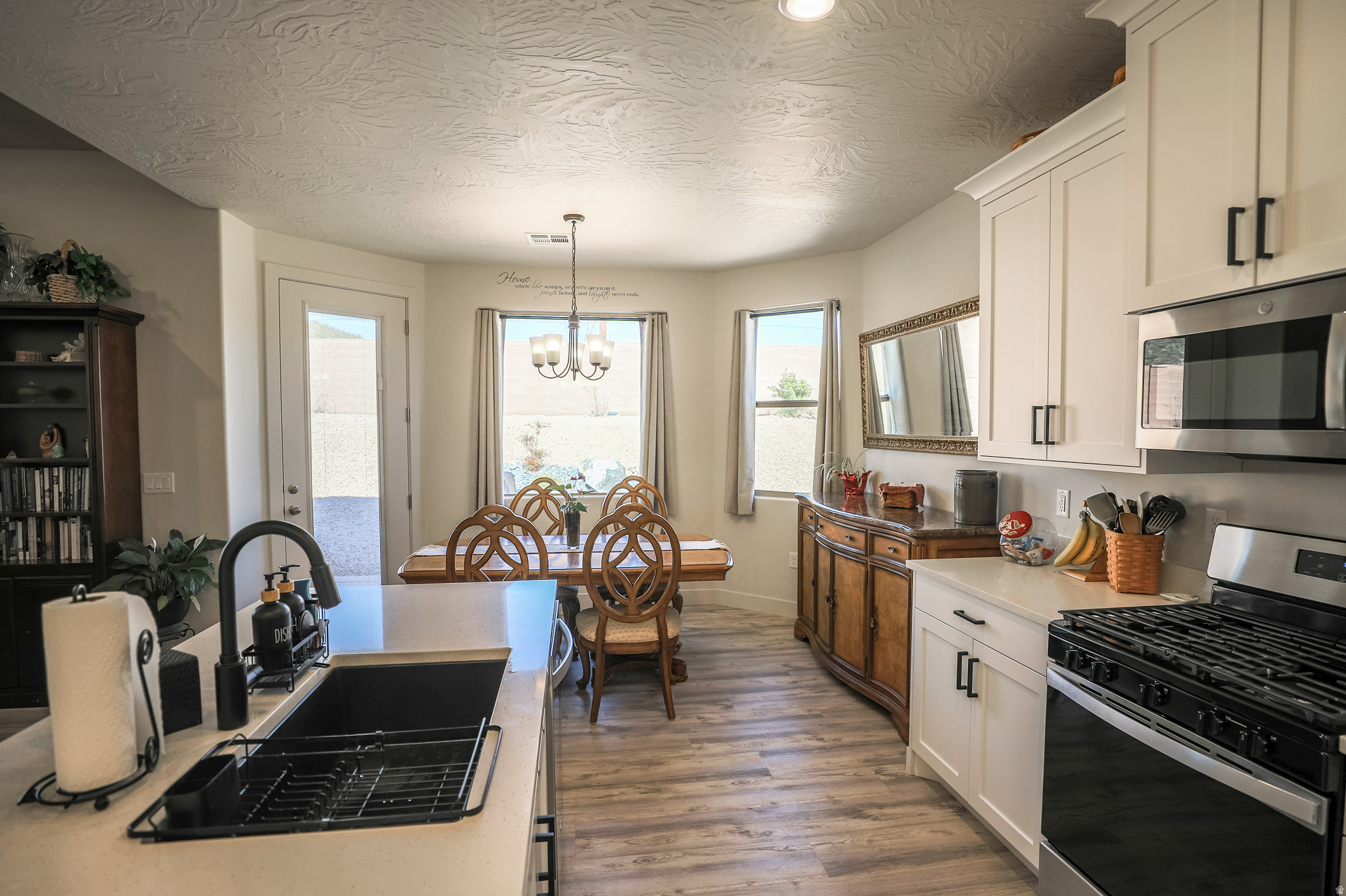 PAINTED SANDS - Residential