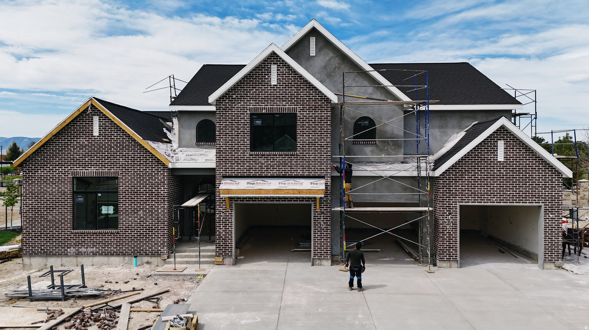 AUTUMN CREST - Residential