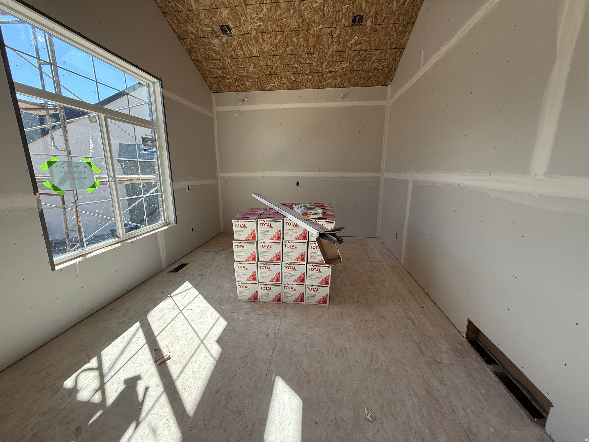 AUTUMN CREST - Residential