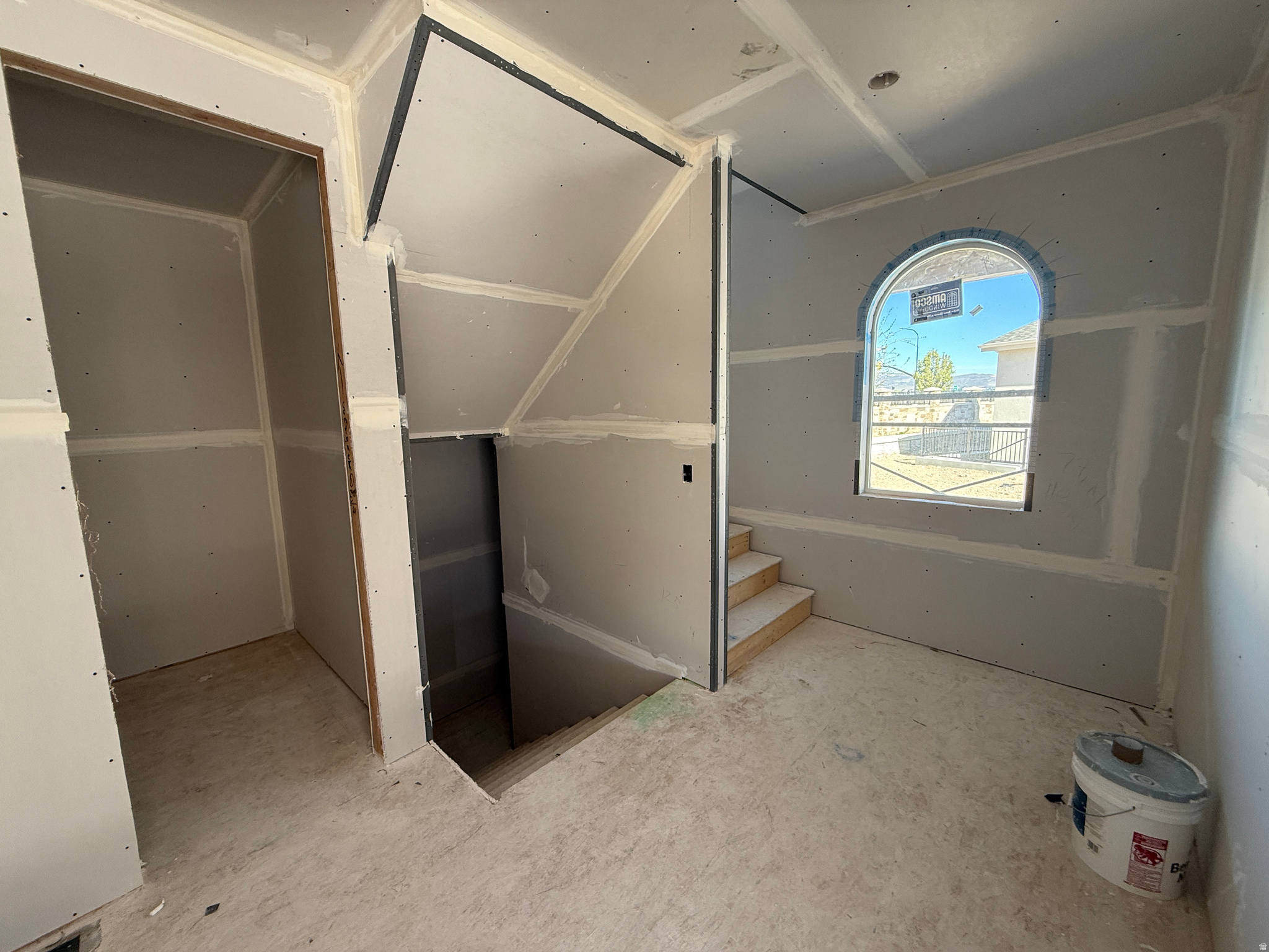 AUTUMN CREST - Residential