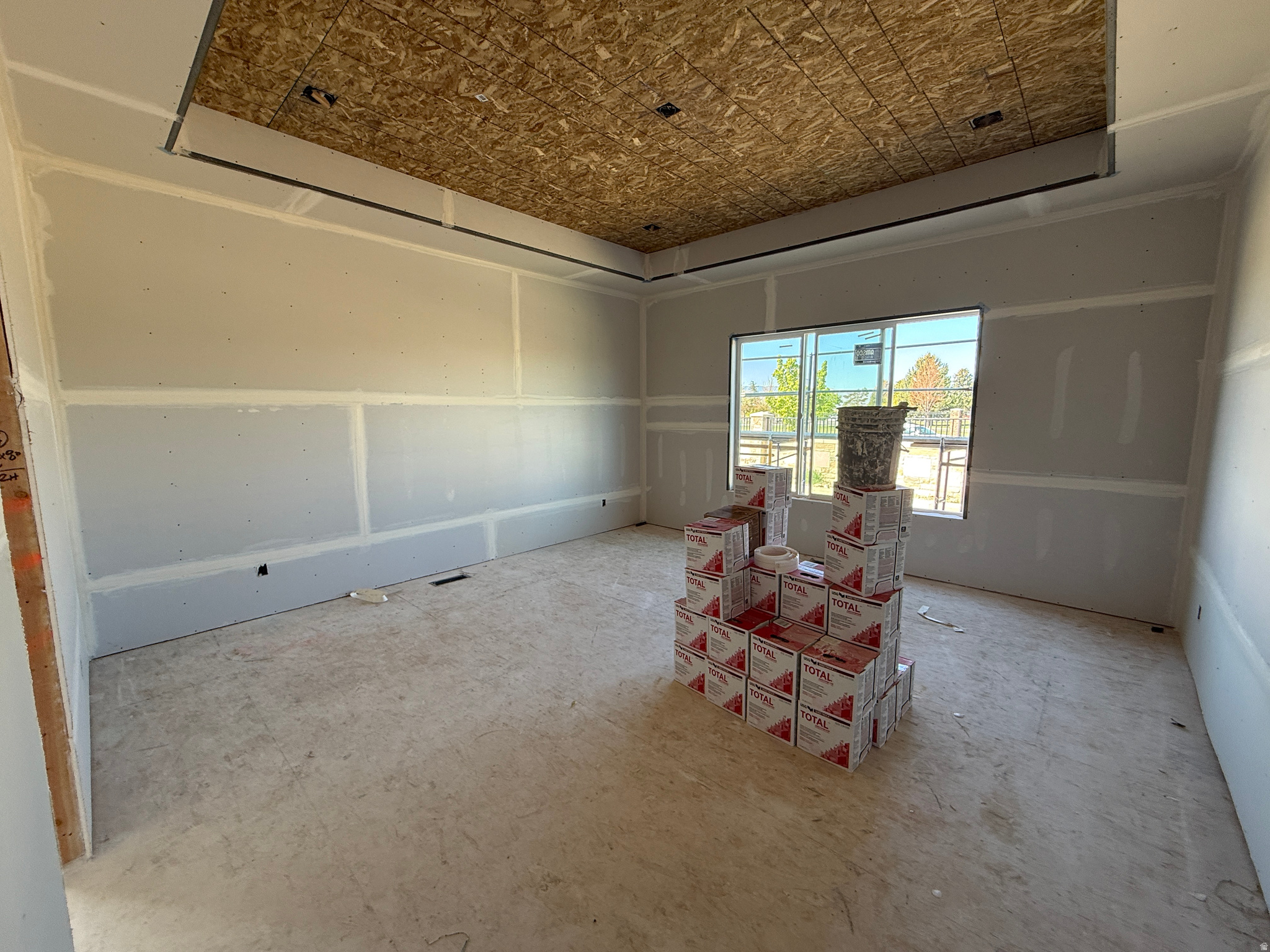 AUTUMN CREST - Residential