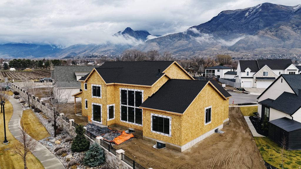 Photo of 1077 N 950 CIR E, American Fork, UT 84003 (MLS # 2139707)