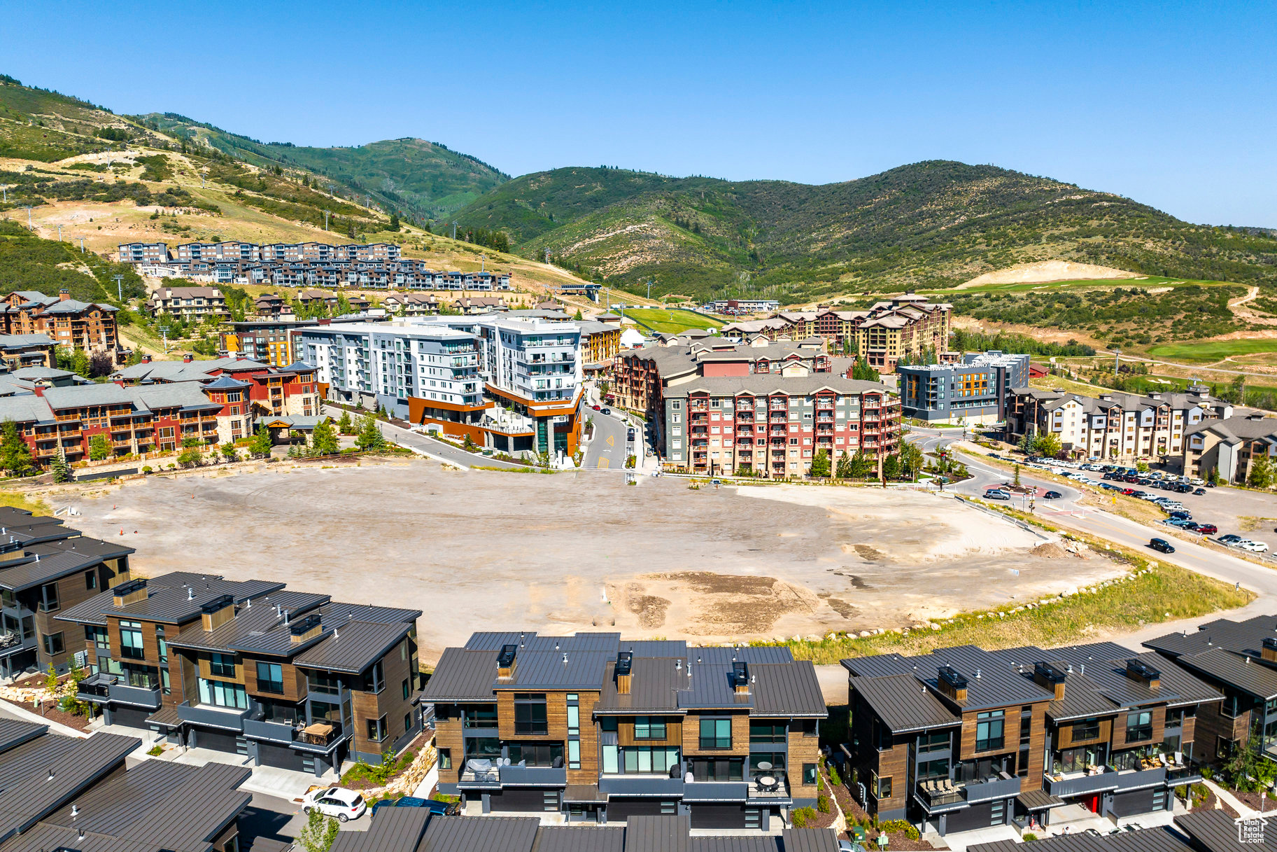 THE RIDGE AT CANYONS - Residential