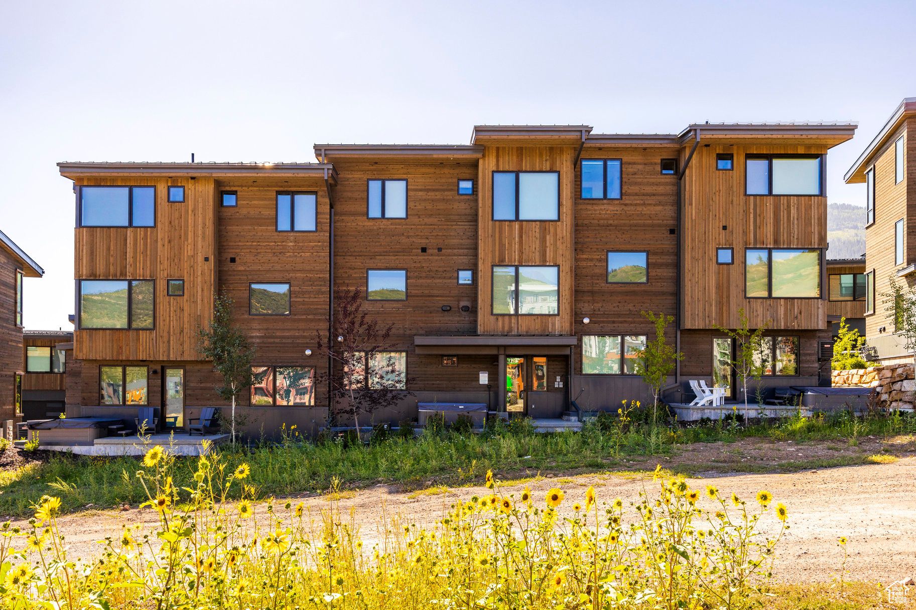 THE RIDGE AT CANYONS - Residential