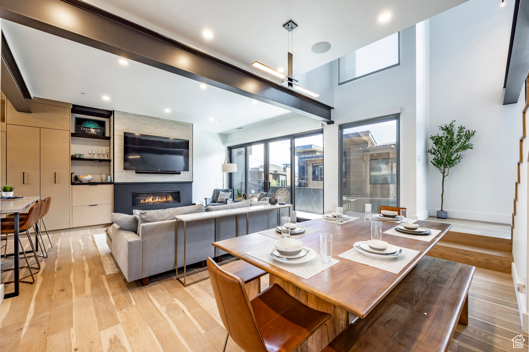 THE RIDGE AT CANYONS - Residential