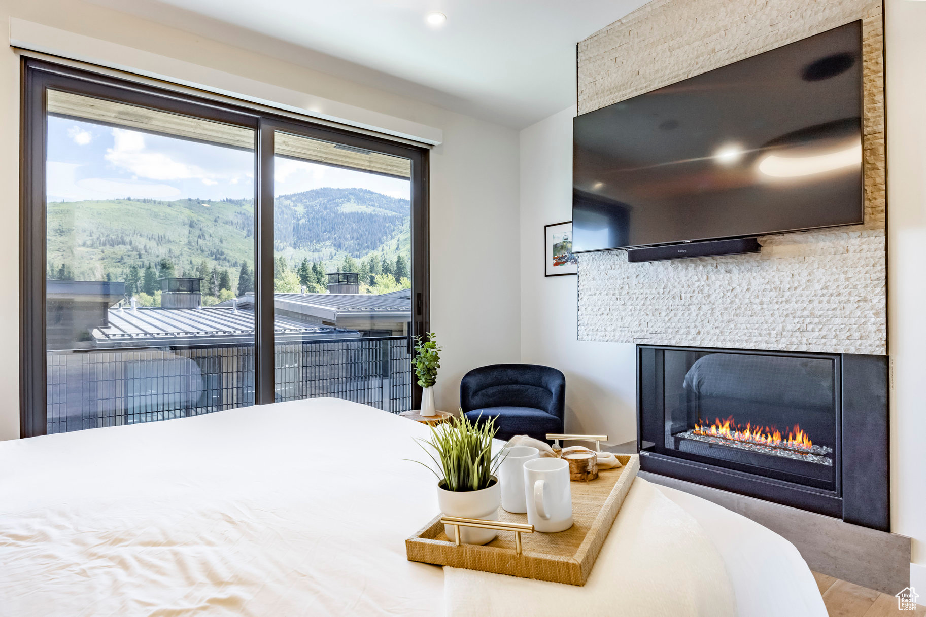 THE RIDGE AT CANYONS - Residential
