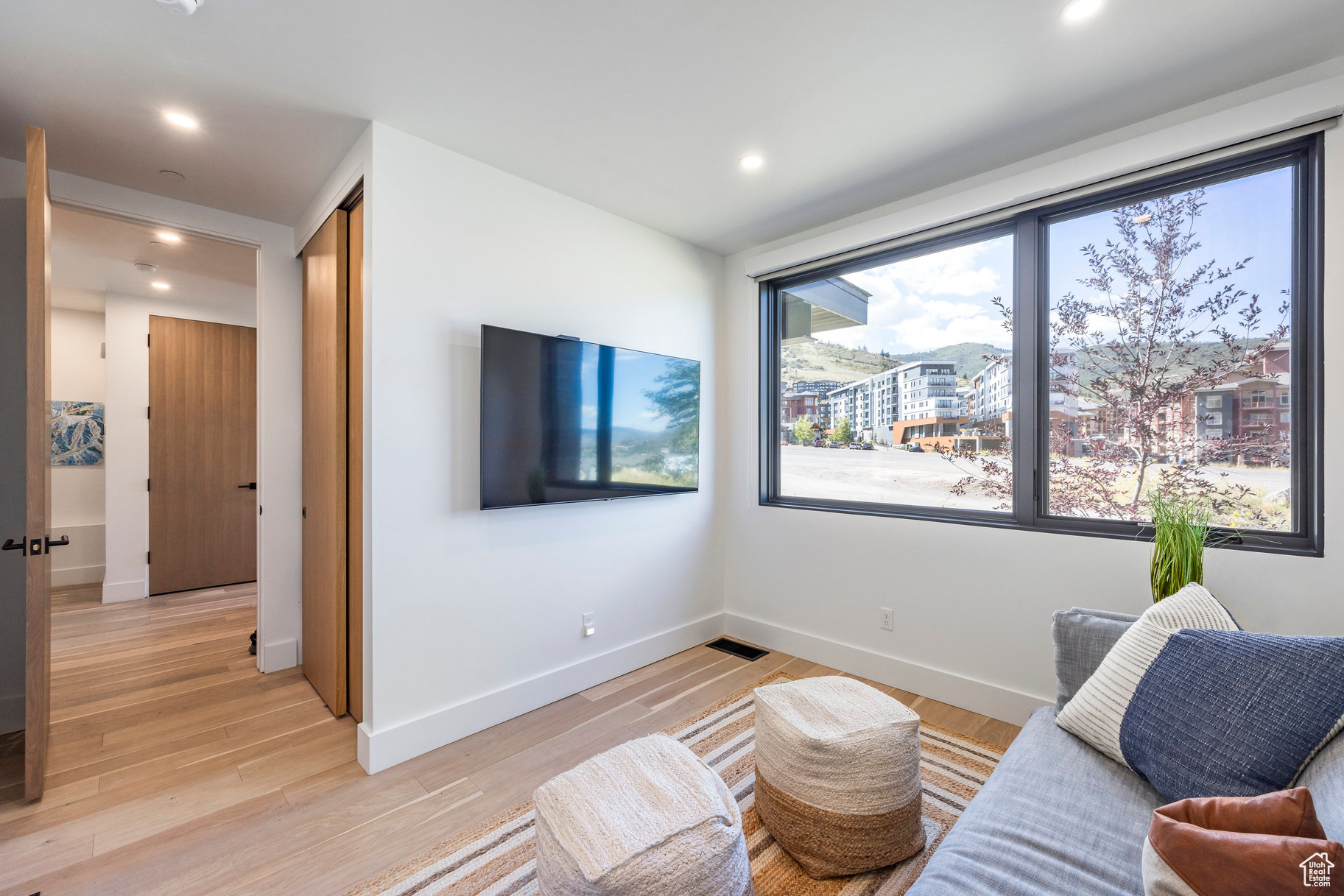 THE RIDGE AT CANYONS - Residential