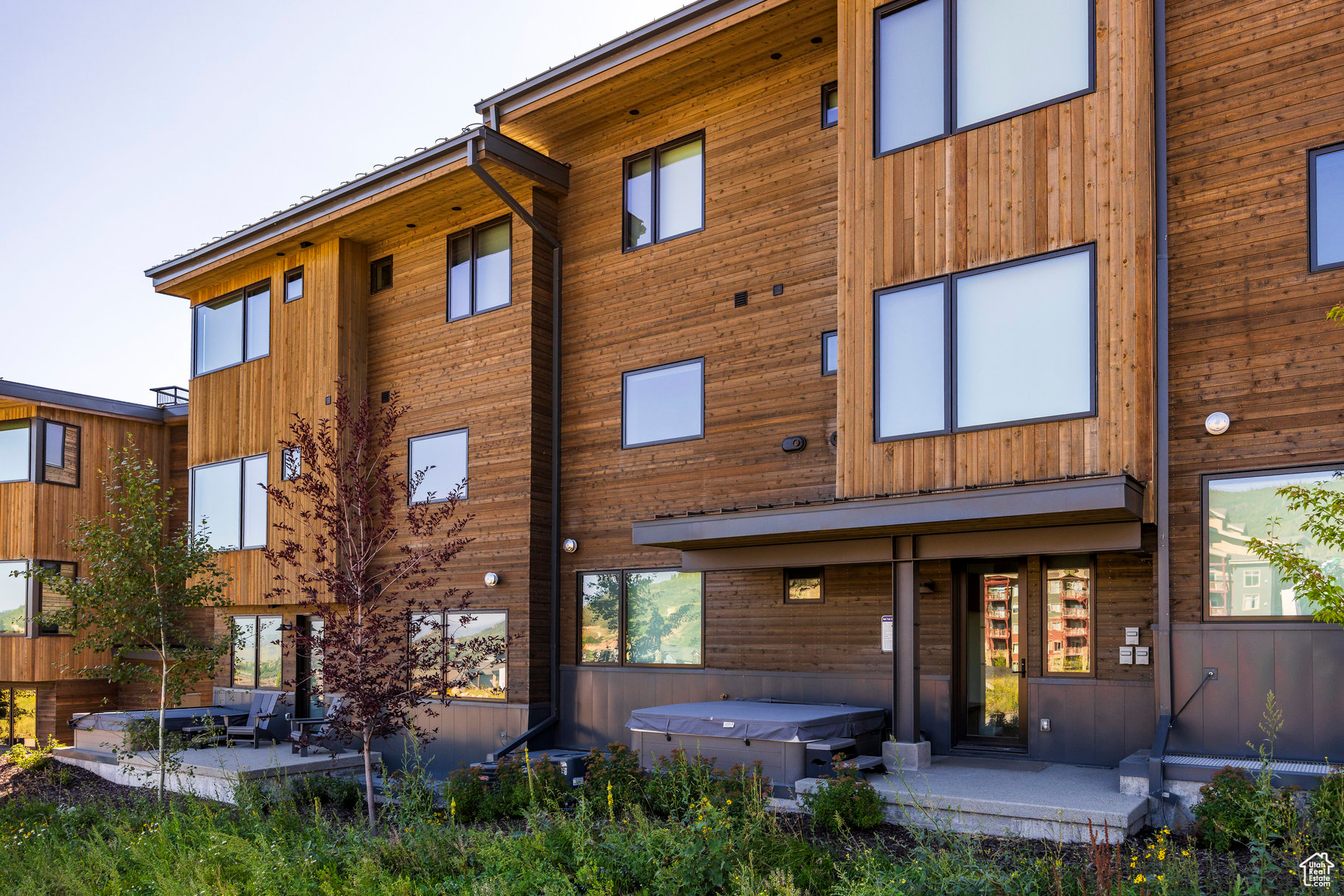 THE RIDGE AT CANYONS - Residential