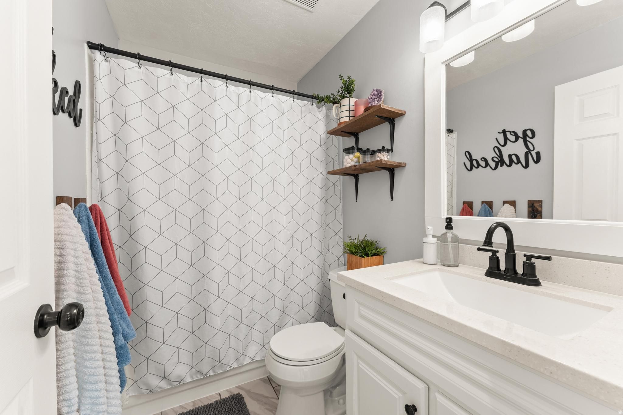 WHITE CITY - Residential