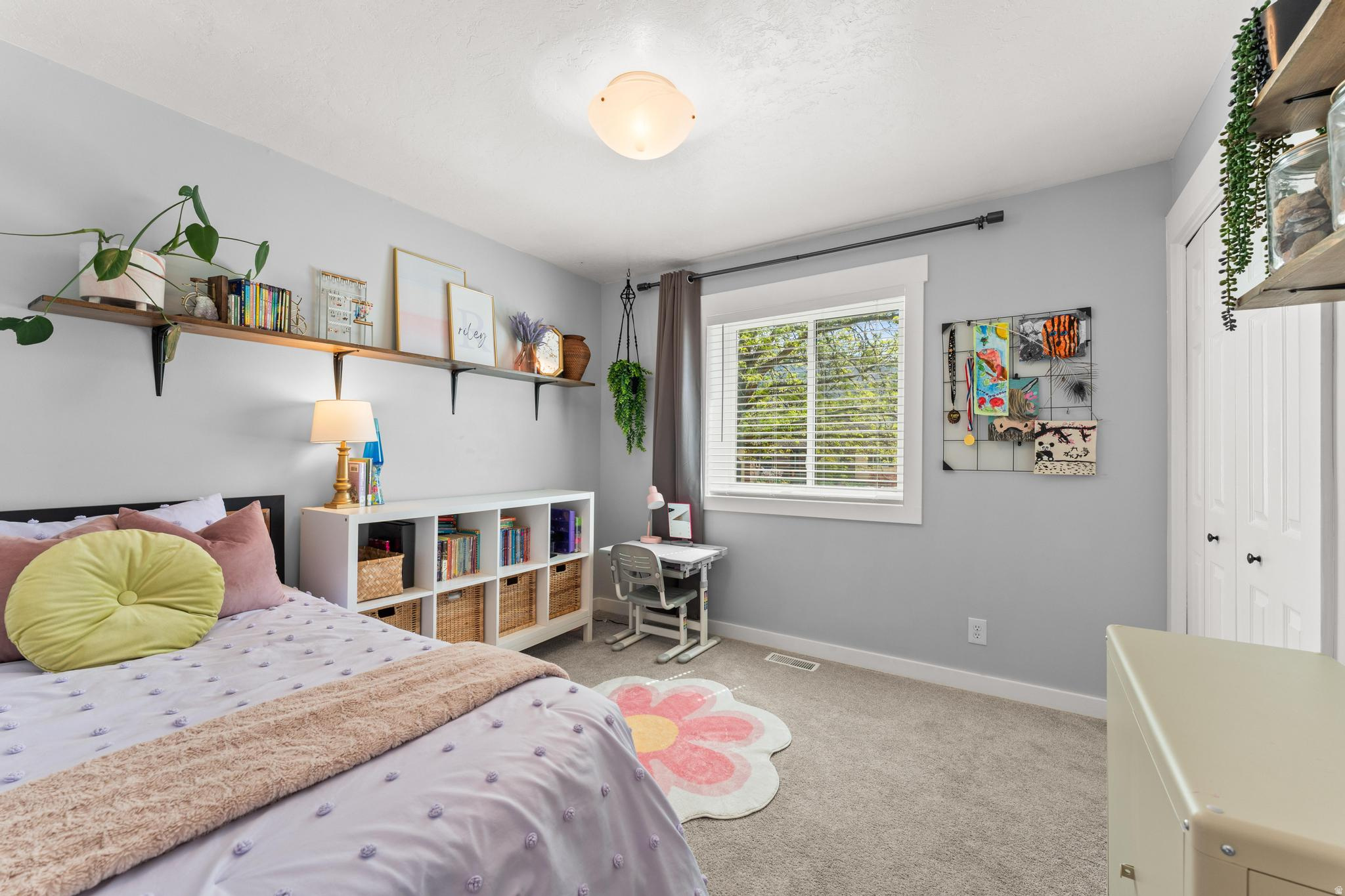 WHITE CITY - Residential