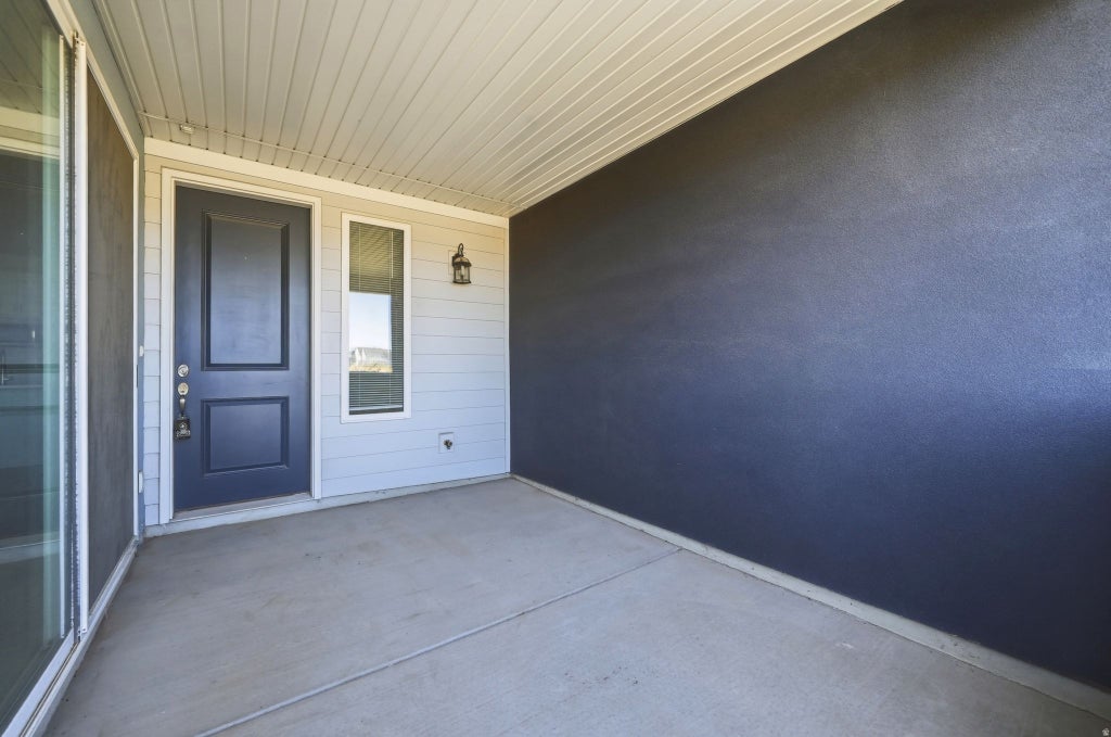 Photo of 6641 W MEADOW GRASS DR, South Jordan, UT 84009 (MLS # 2179554)