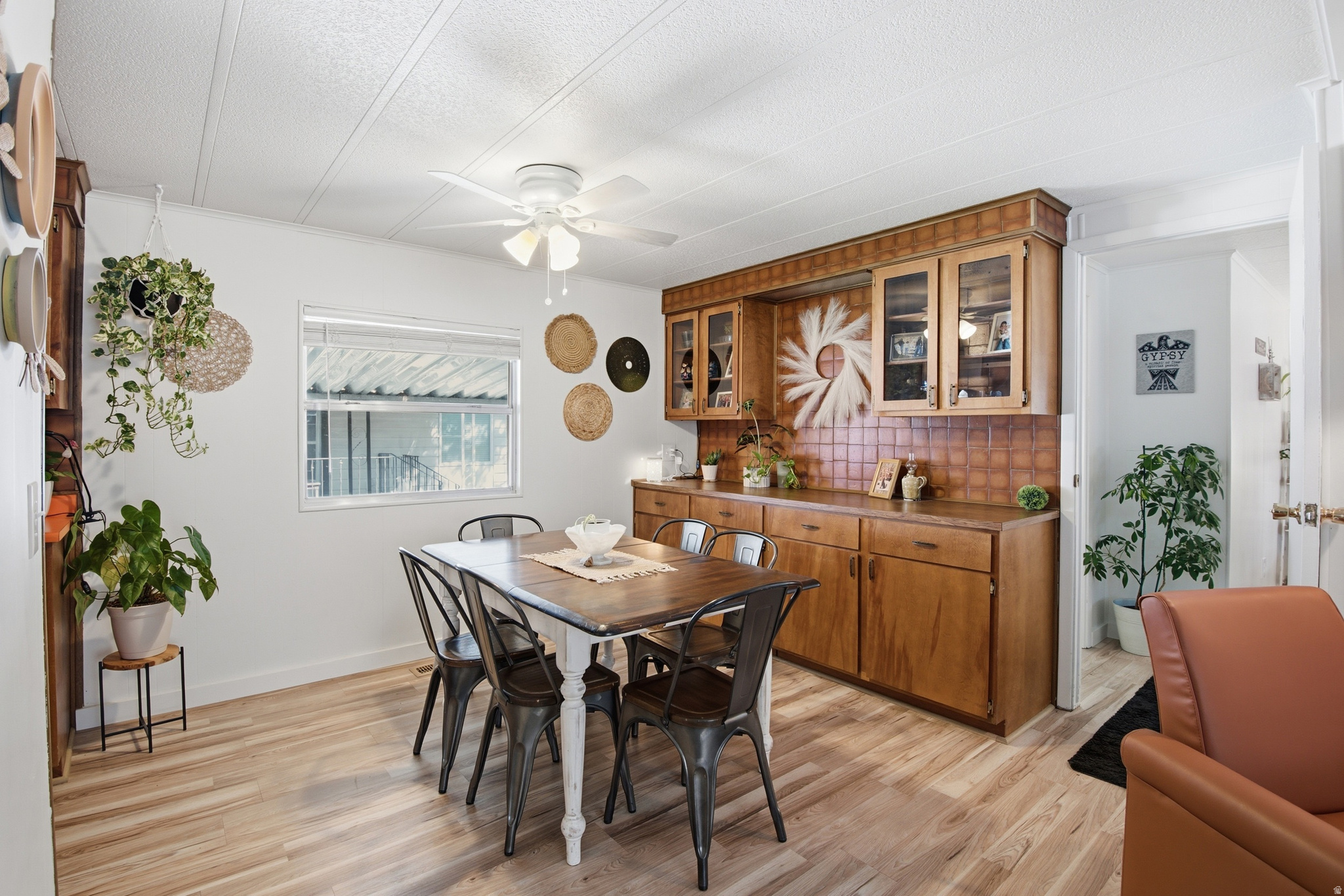 SEVEN CS - Residential
