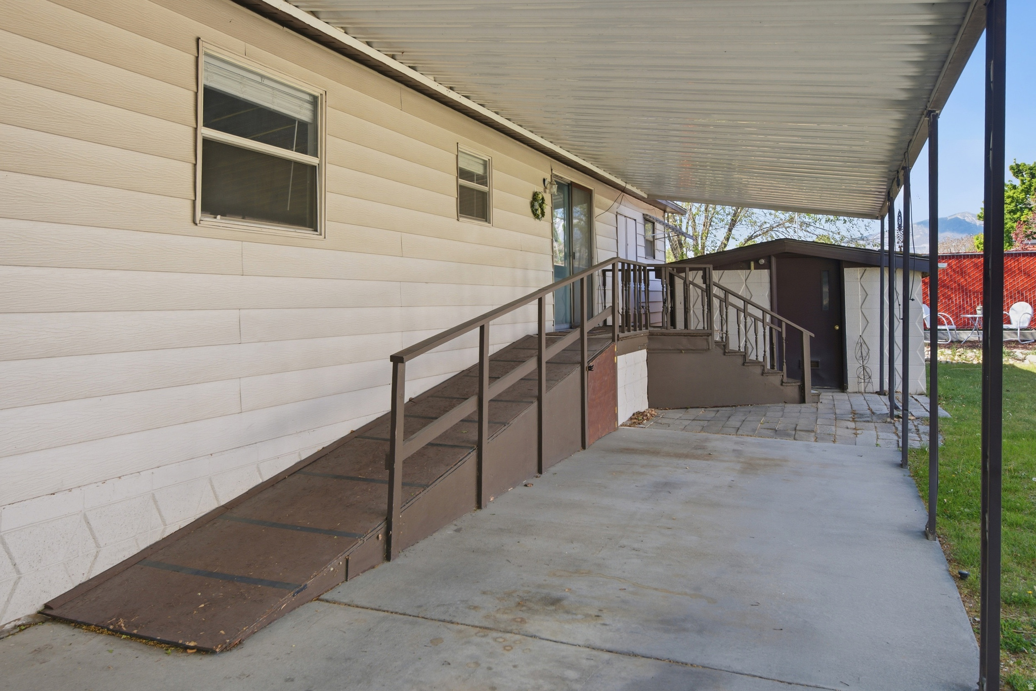 SEVEN CS - Residential