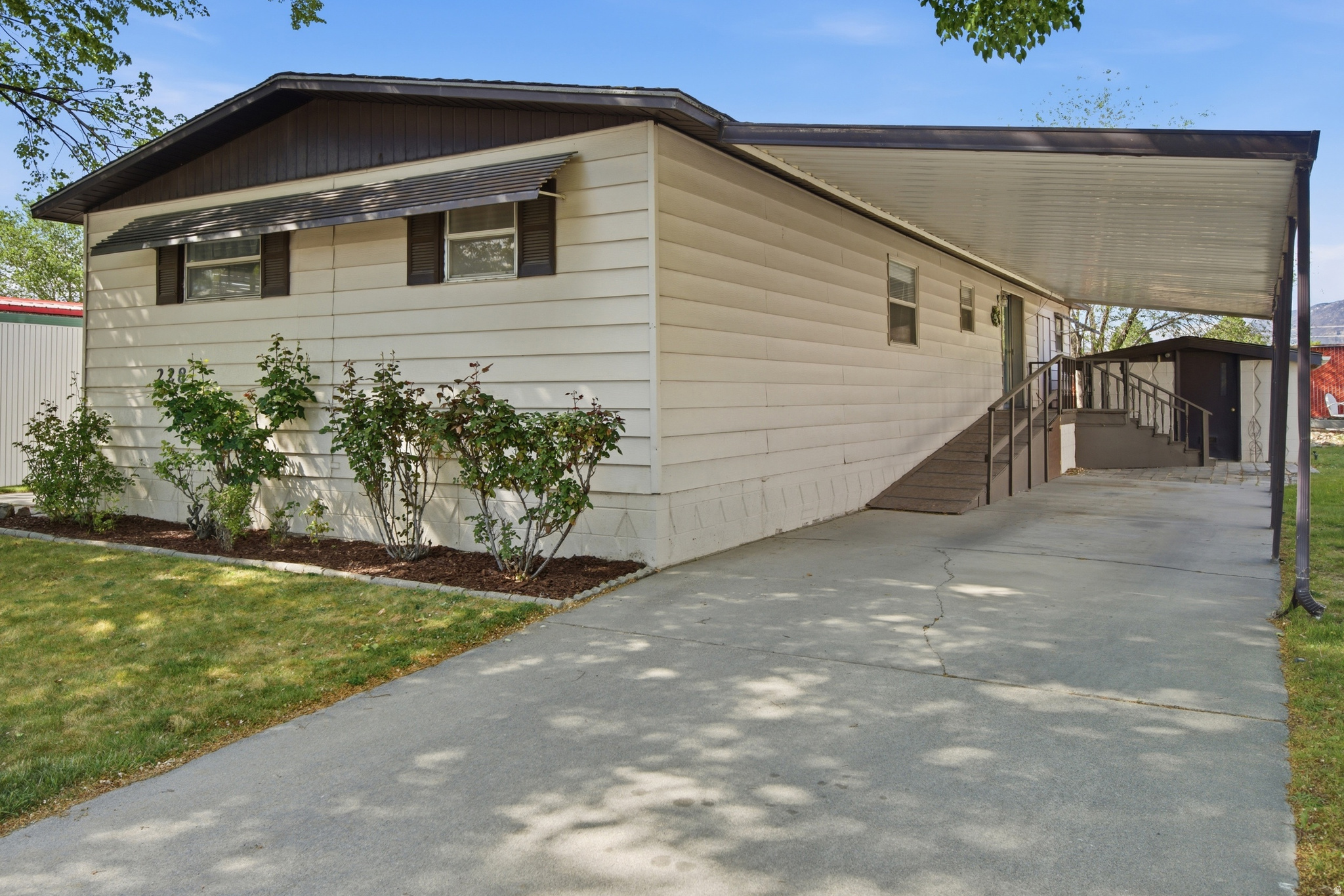 SEVEN CS - Residential
