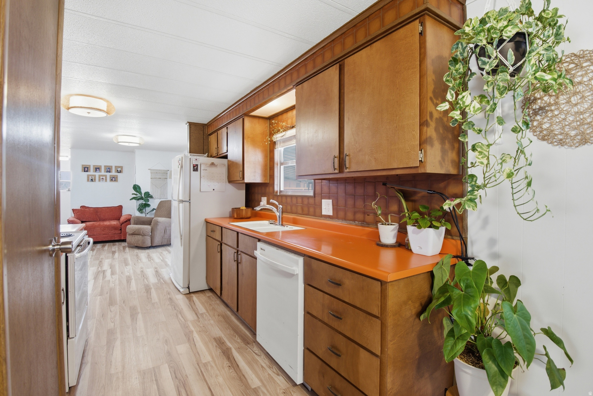 SEVEN CS - Residential
