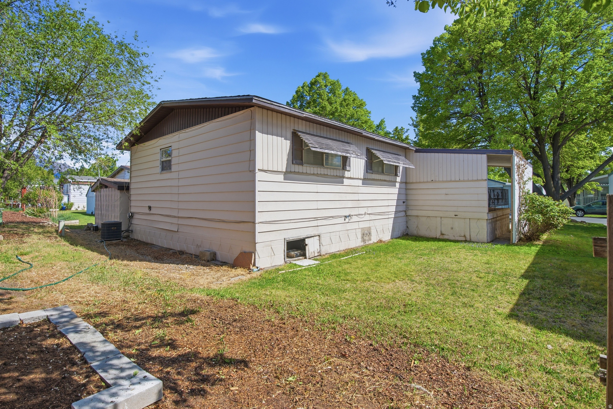 SEVEN CS - Residential