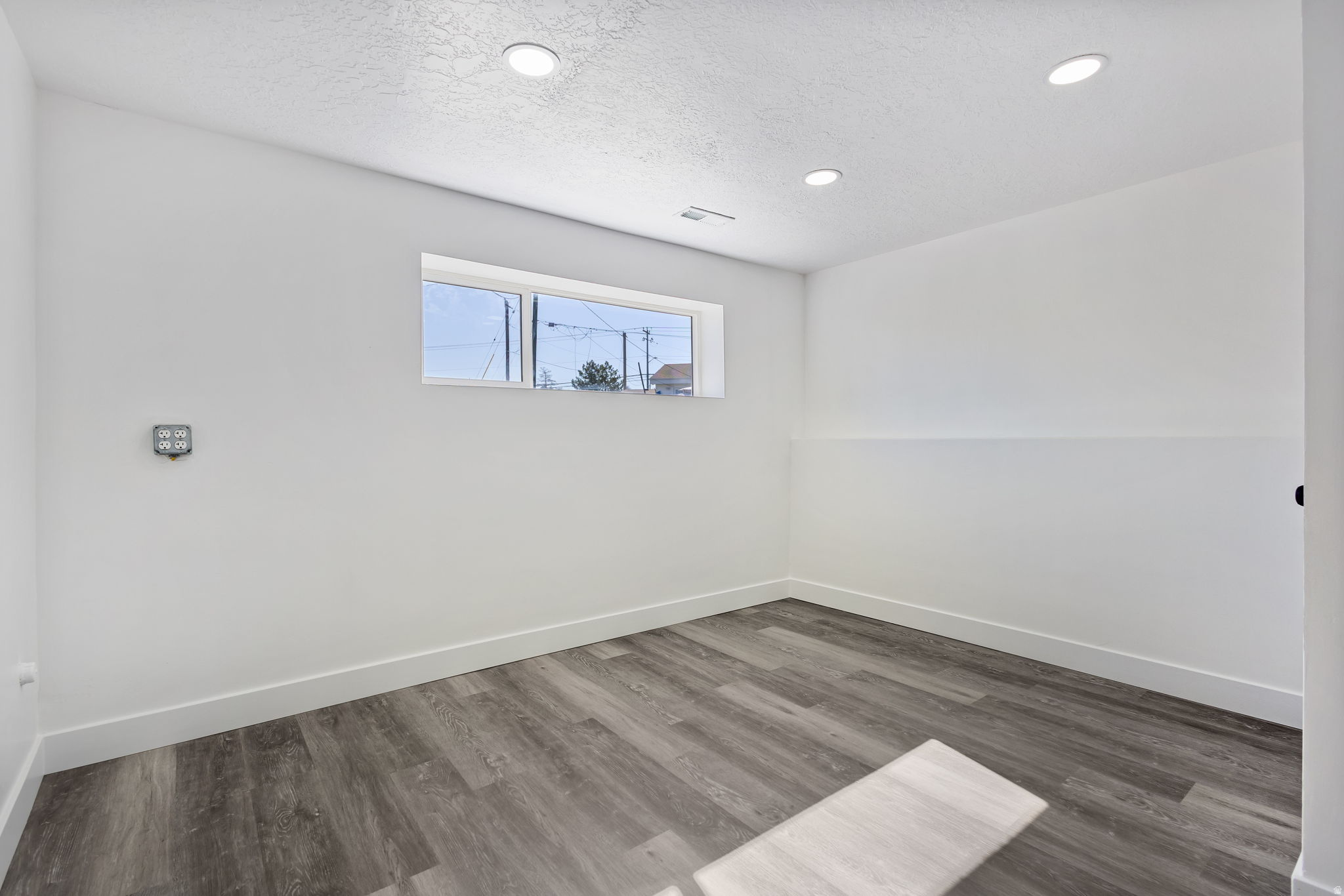 VALLEY DOWN #3 - Residential