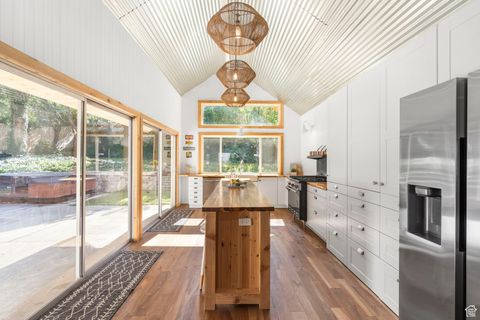 Tiny photo for 4855 S BRON BRECK ST, Holladay, UT 84117 (MLS # 2098875)