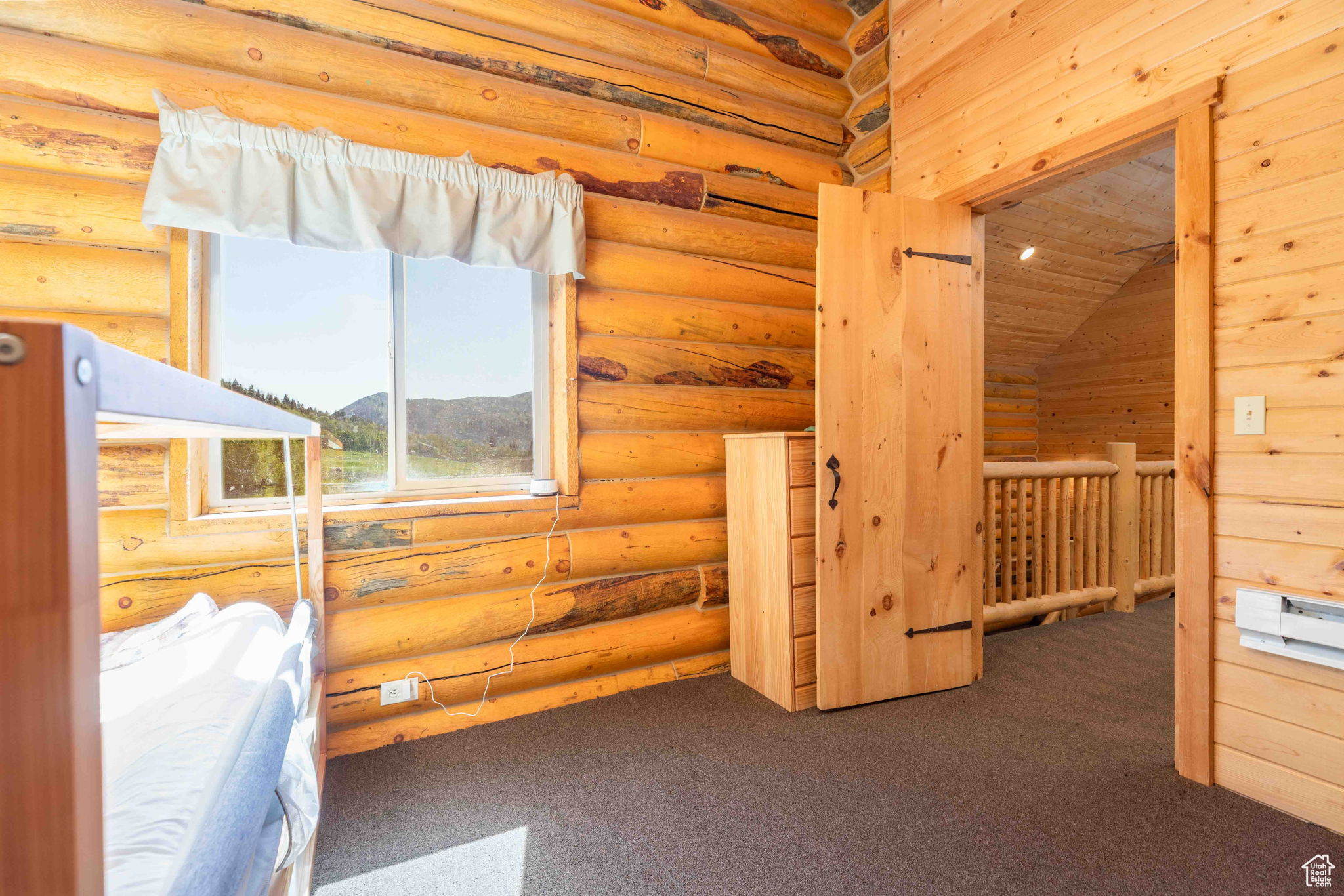 MEADOW VIEW RANCH - Residential Lease