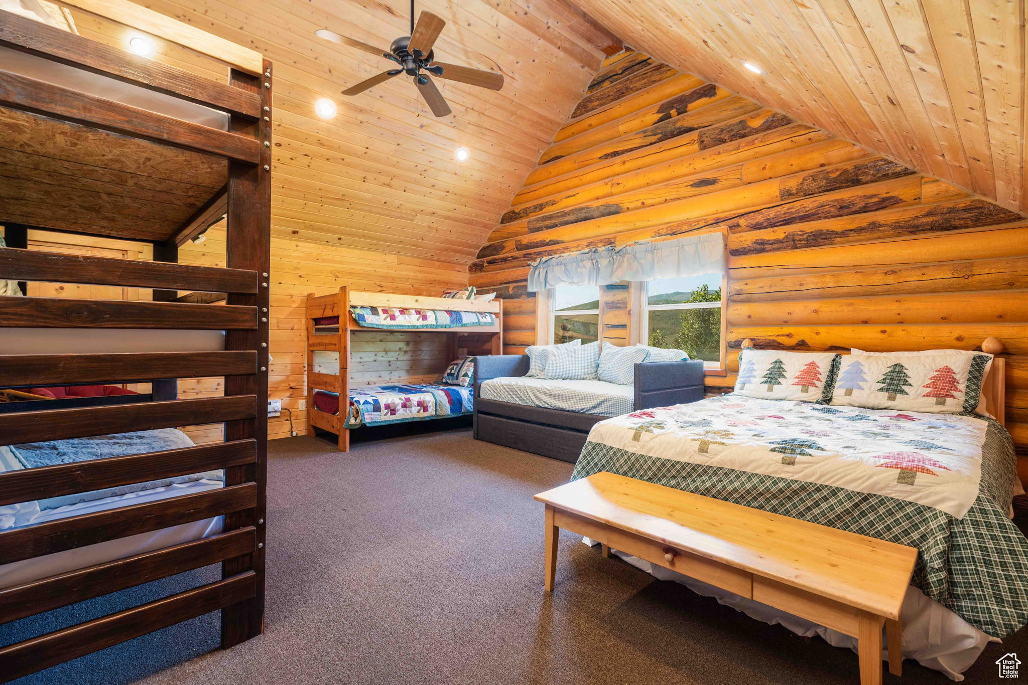 MEADOW VIEW RANCH - Residential Lease