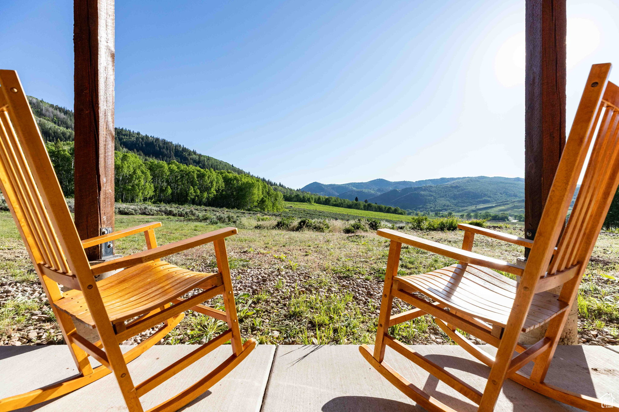 MEADOW VIEW RANCH - Residential Lease