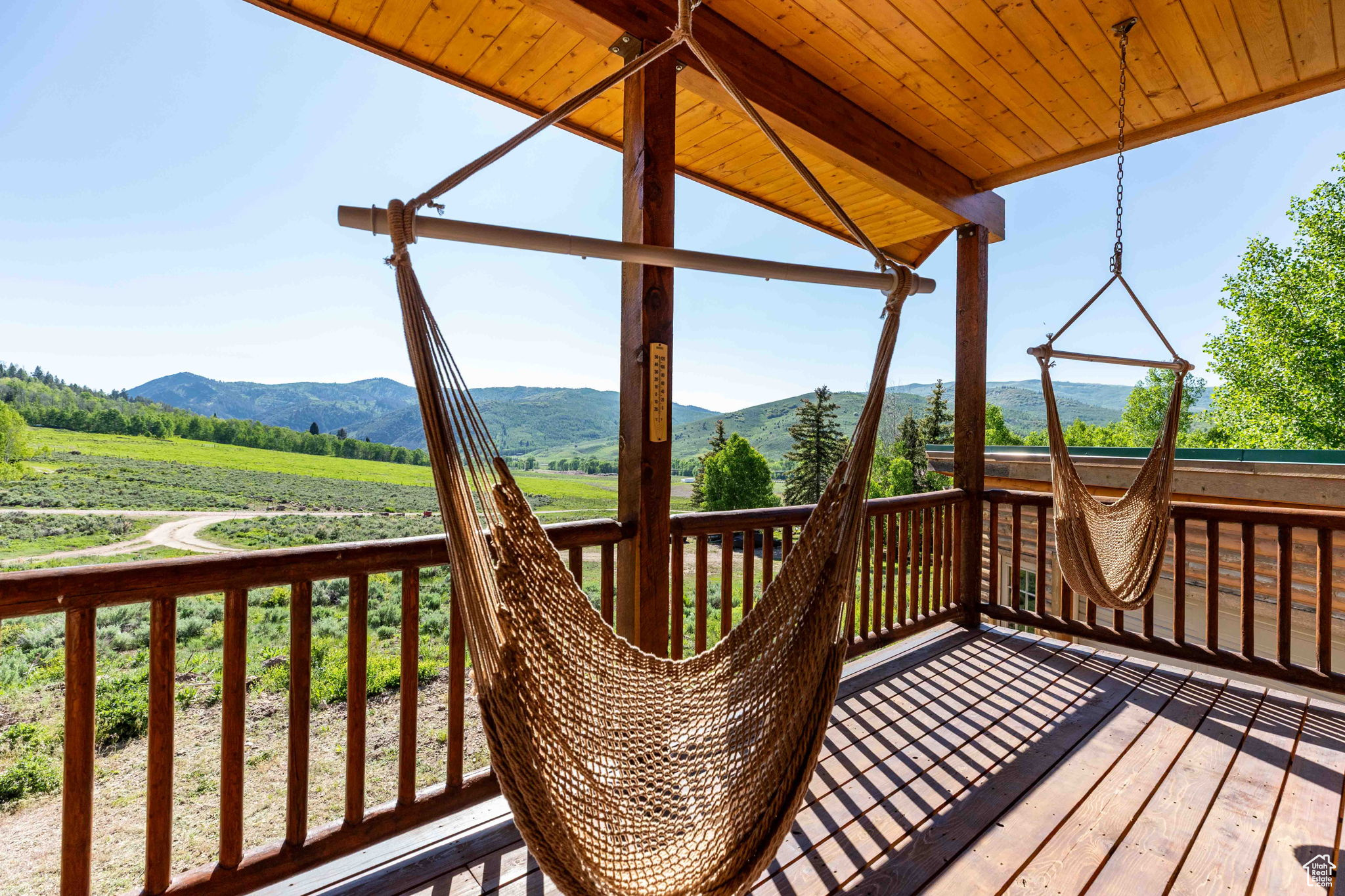 MEADOW VIEW RANCH - Residential Lease