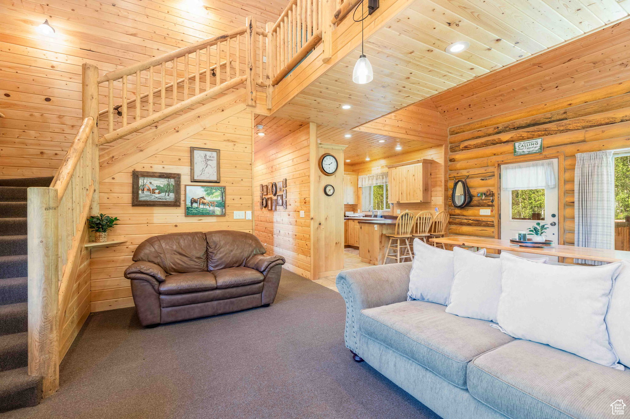 MEADOW VIEW RANCH - Residential Lease