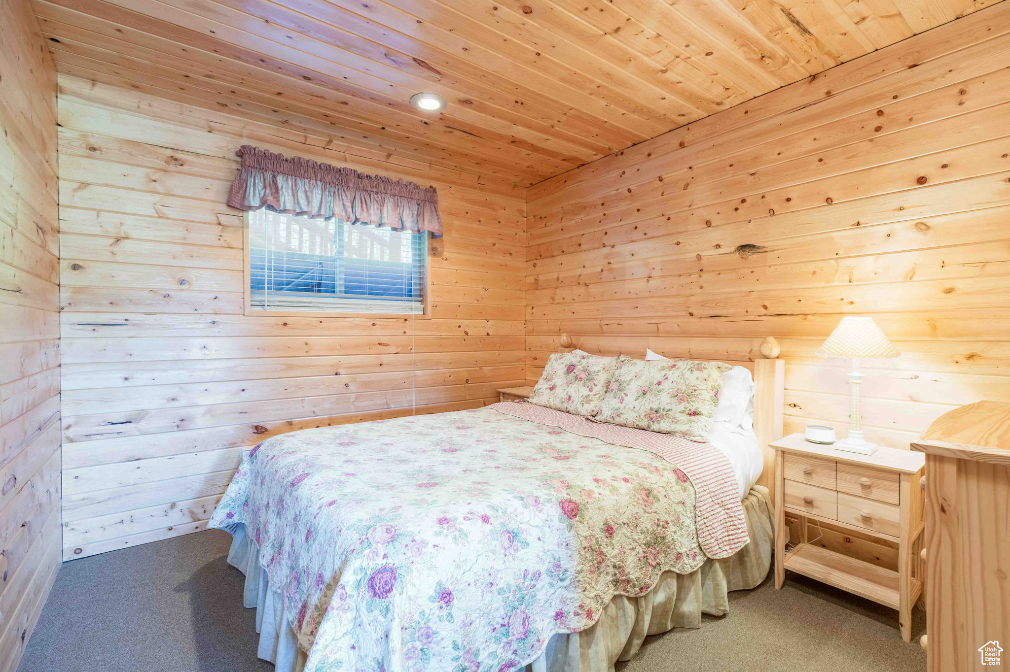 MEADOW VIEW RANCH - Residential Lease