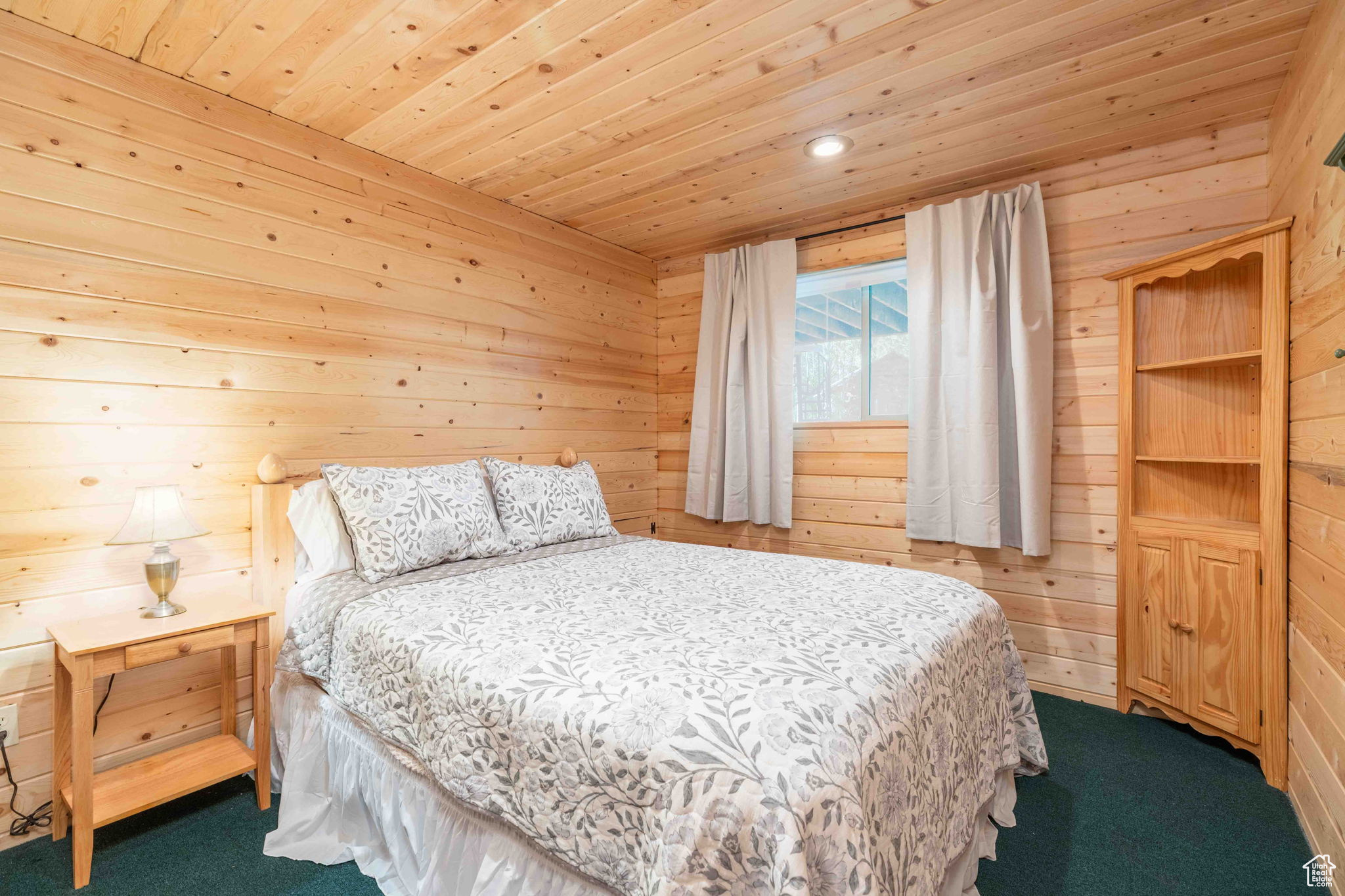 MEADOW VIEW RANCH - Residential Lease