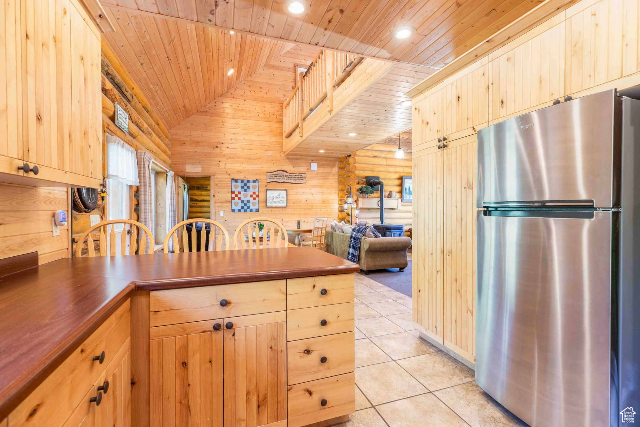 MEADOW VIEW RANCH - Residential Lease