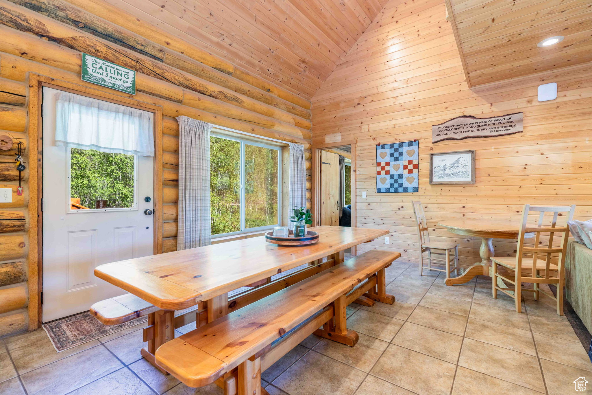 MEADOW VIEW RANCH - Residential Lease