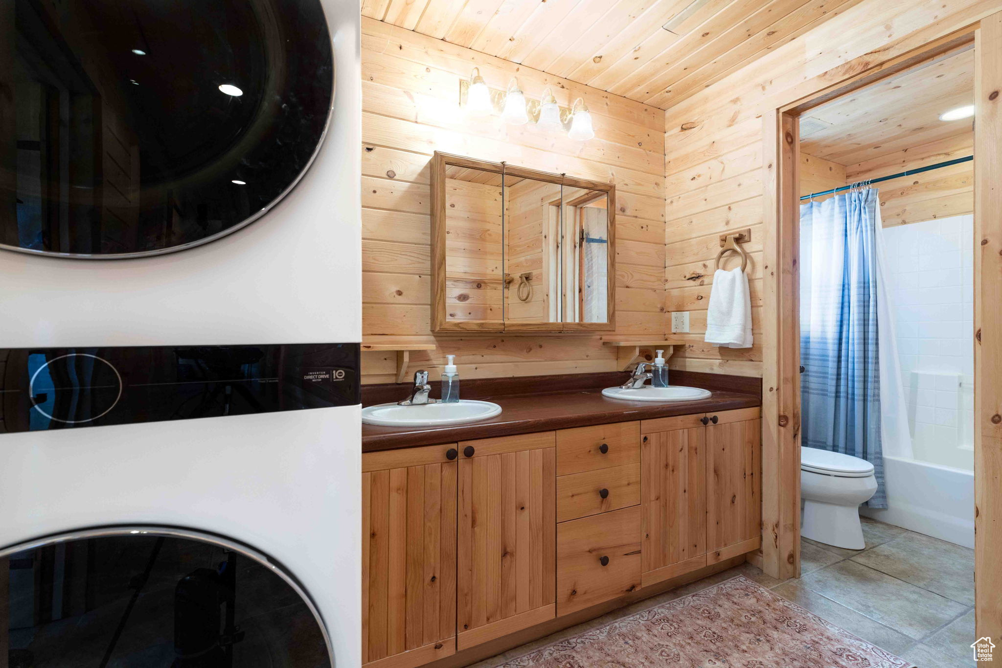 MEADOW VIEW RANCH - Residential Lease