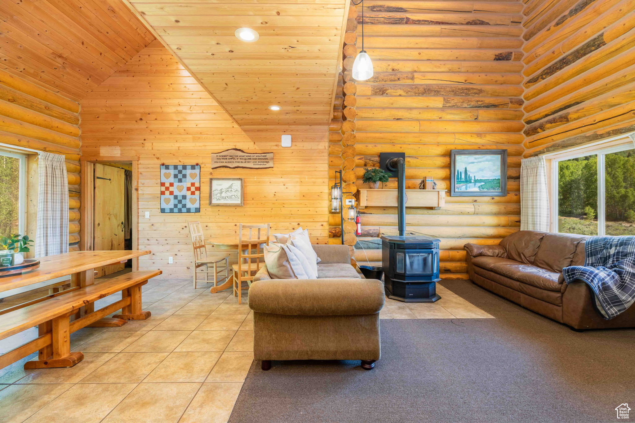 MEADOW VIEW RANCH - Residential Lease