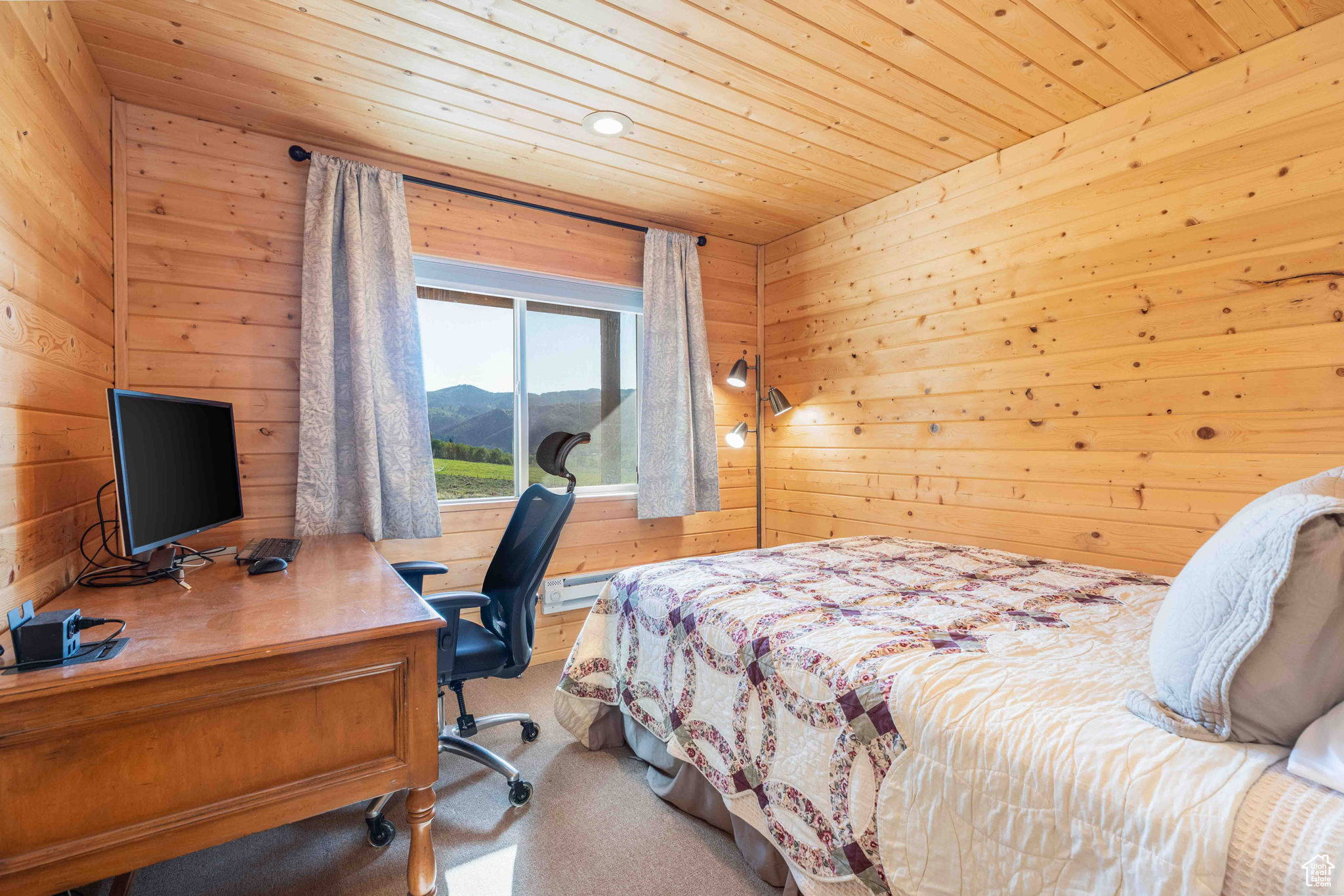 MEADOW VIEW RANCH - Residential Lease