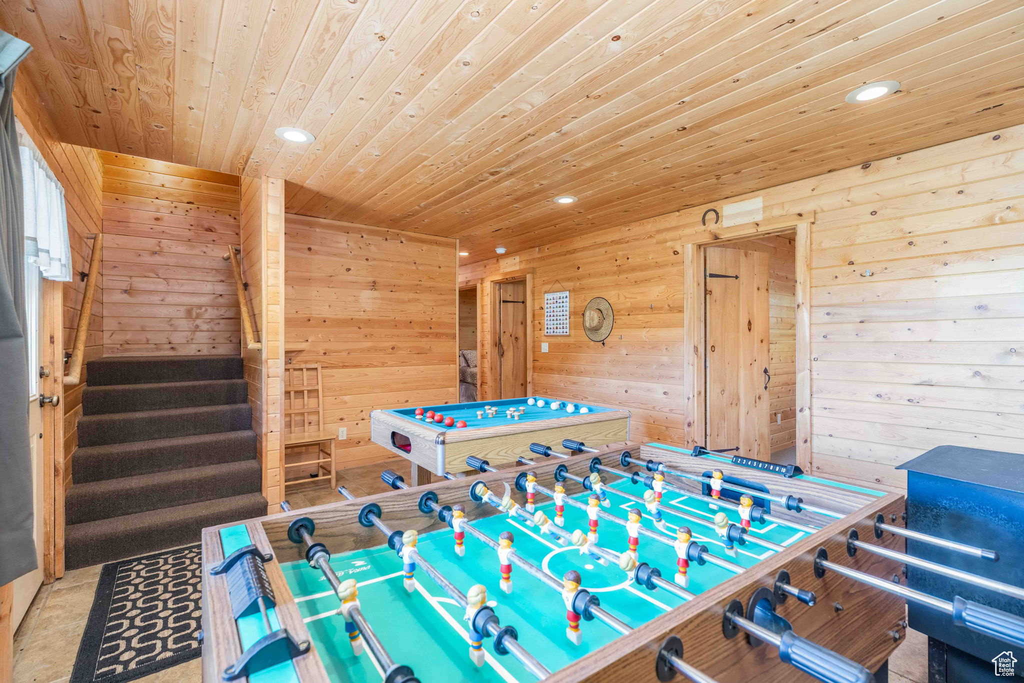 MEADOW VIEW RANCH - Residential Lease