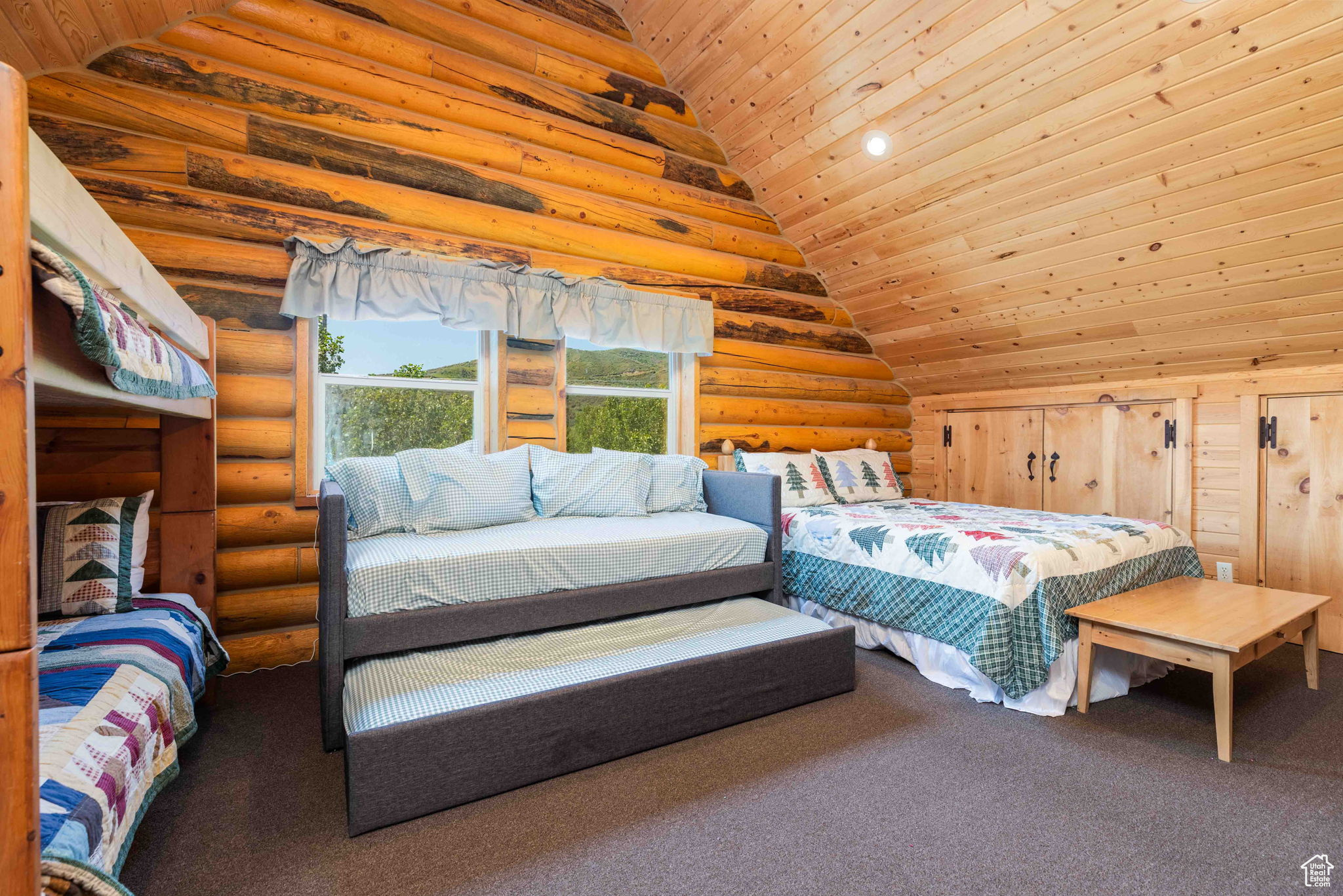 MEADOW VIEW RANCH - Residential Lease