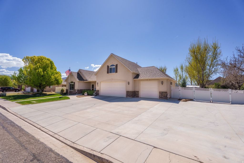 Photo of 3509 W 1375 N, Cedar City, UT 84721 (MLS # 2150232)