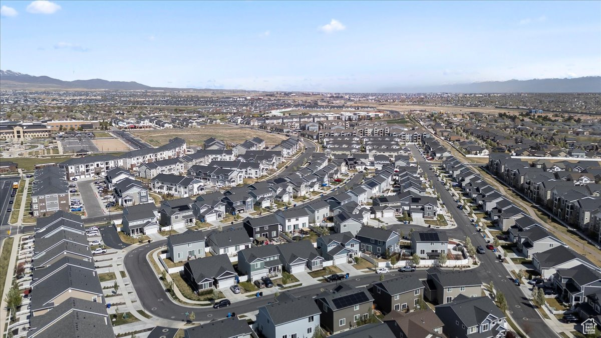 5068 W Blythswood Ln, Herriman, Utah image 33