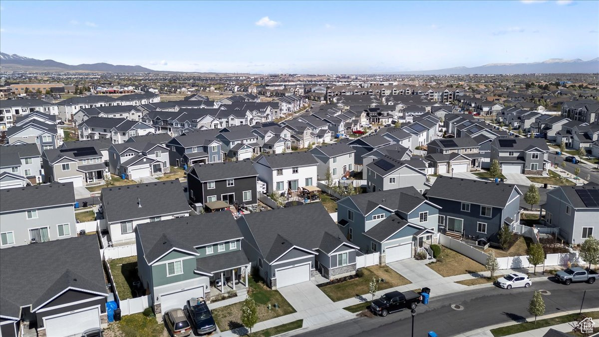 5068 W Blythswood Ln, Herriman, Utah image 32