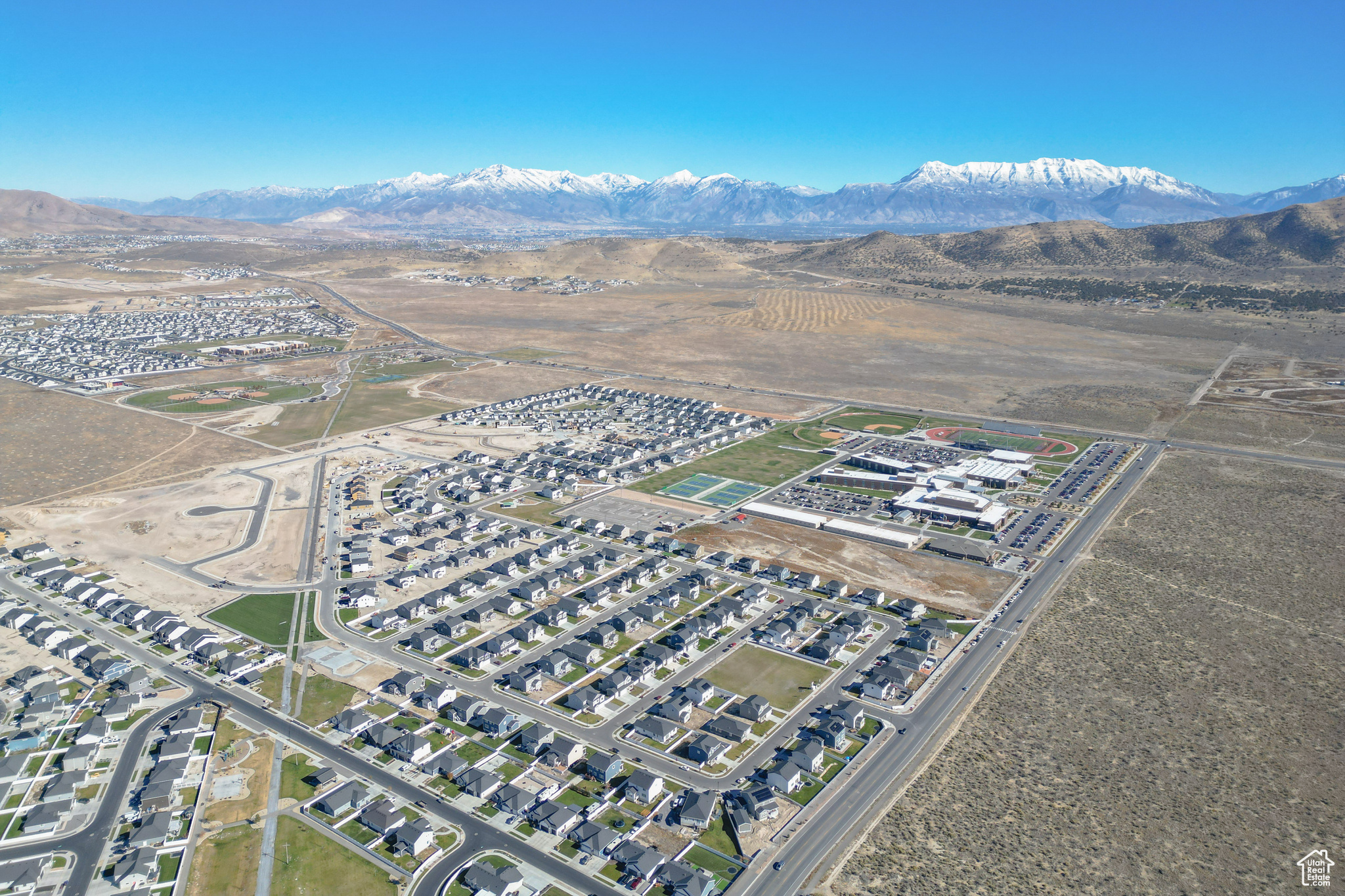 PONY EXPRESS ESTATES - Residential