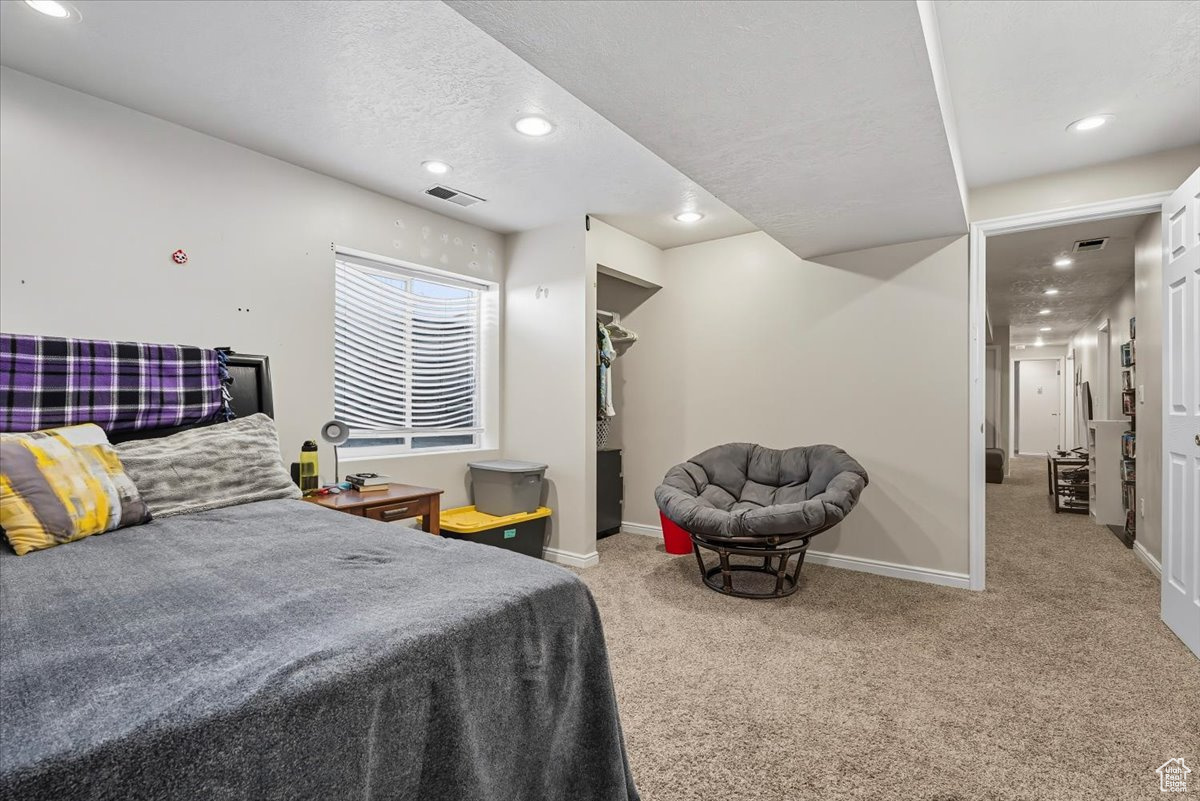 ASCOT DOWNS - Residential