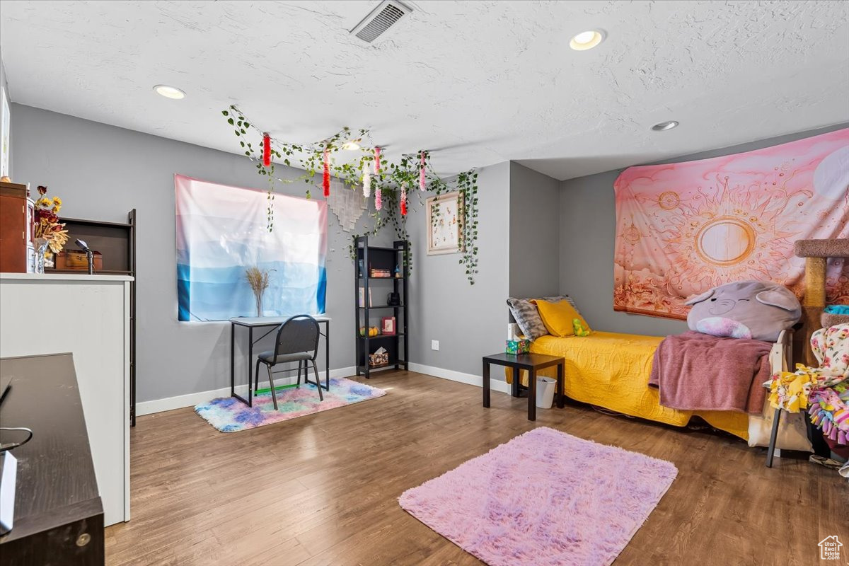ASCOT DOWNS - Residential