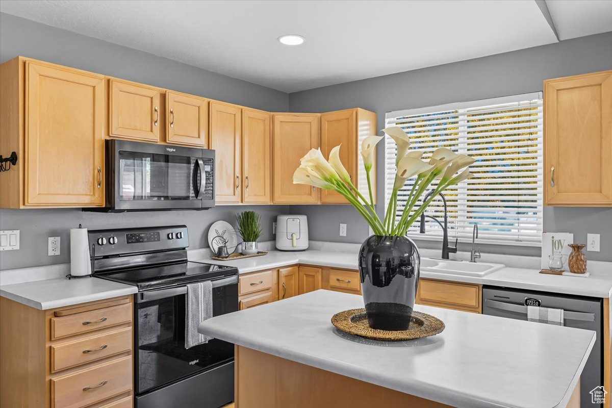 ASCOT DOWNS - Residential
