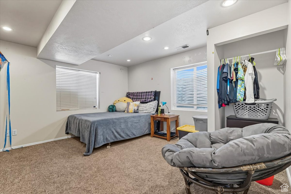 ASCOT DOWNS - Residential
