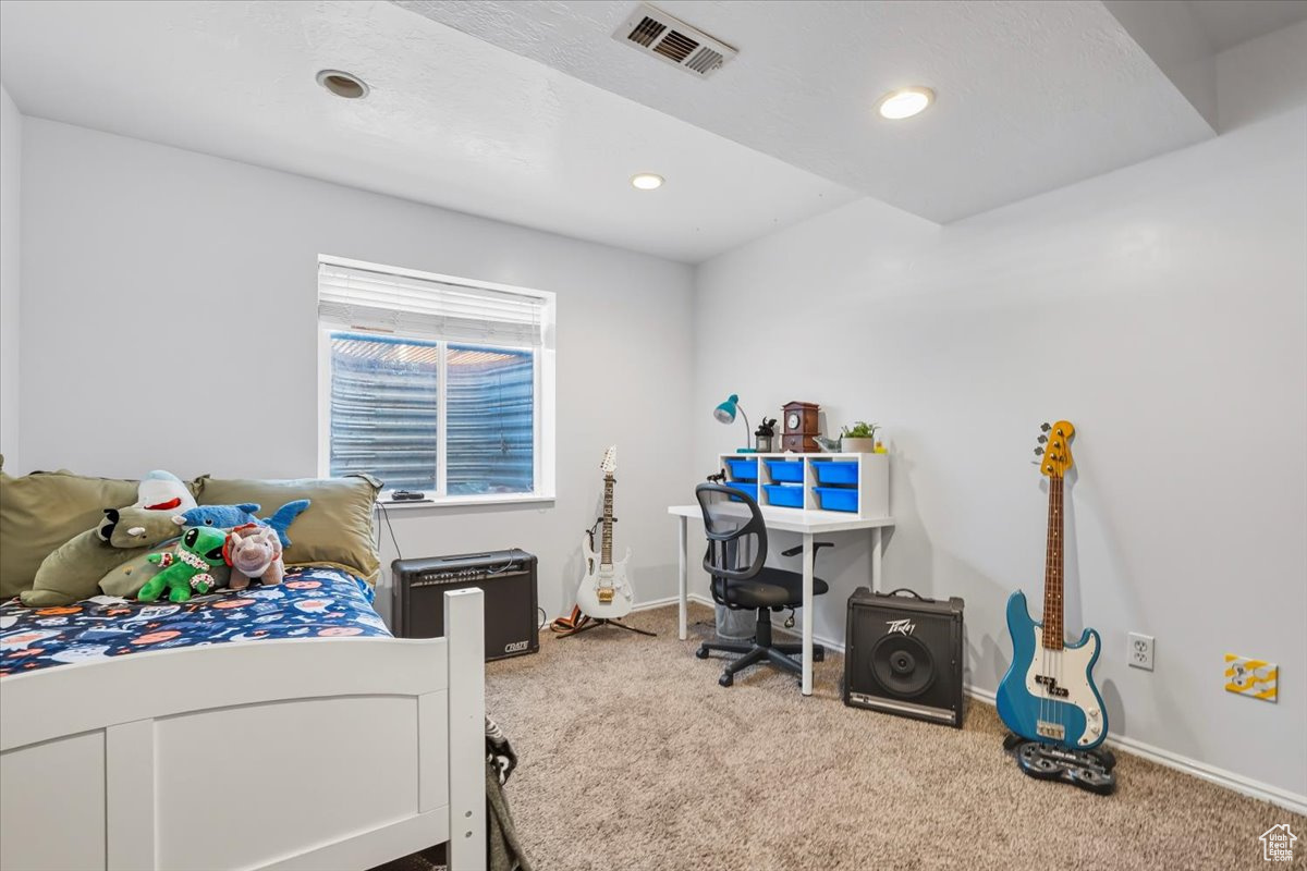 ASCOT DOWNS - Residential